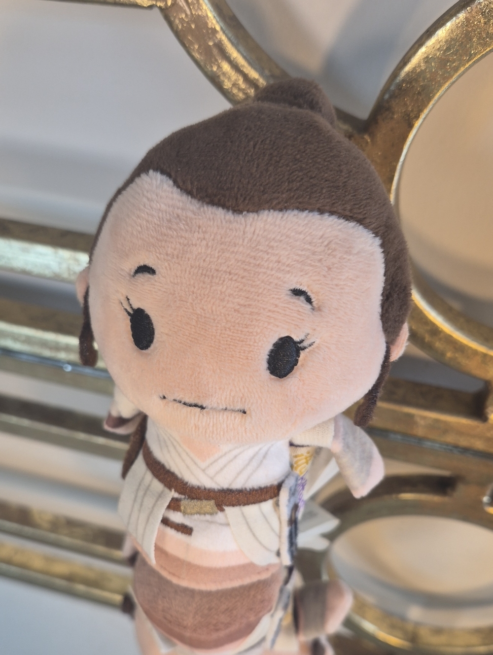 Itty Bittys REY Star Wars Rise of Skywalker-Hallmark, 5", Cream & Brown Multi.
